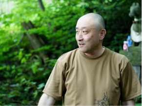 住職 須藤 光昭